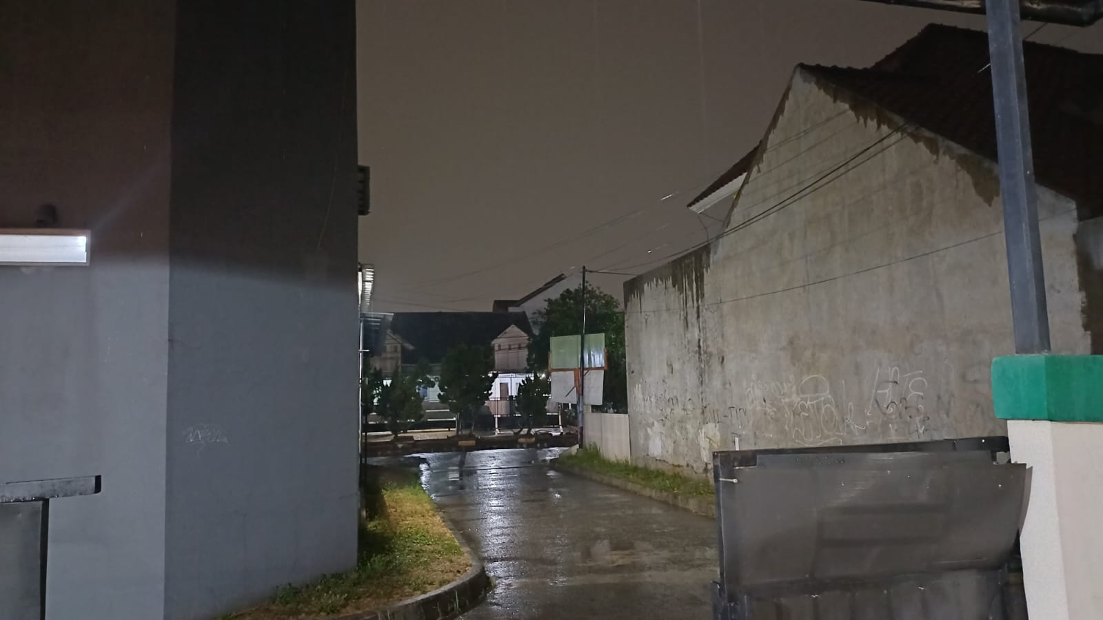 Pamulang, Tangerang Selatan Diguyur Hujan