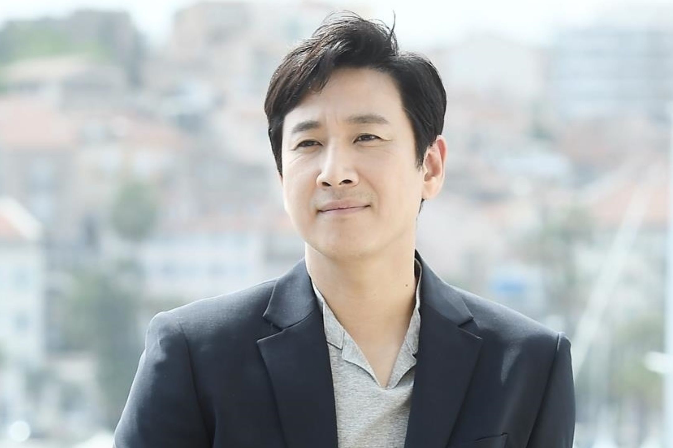 Lee Sun Kyun Aktor Pemeran Film Parasite Meninggal Dunia, Diduga Bunuh Diri