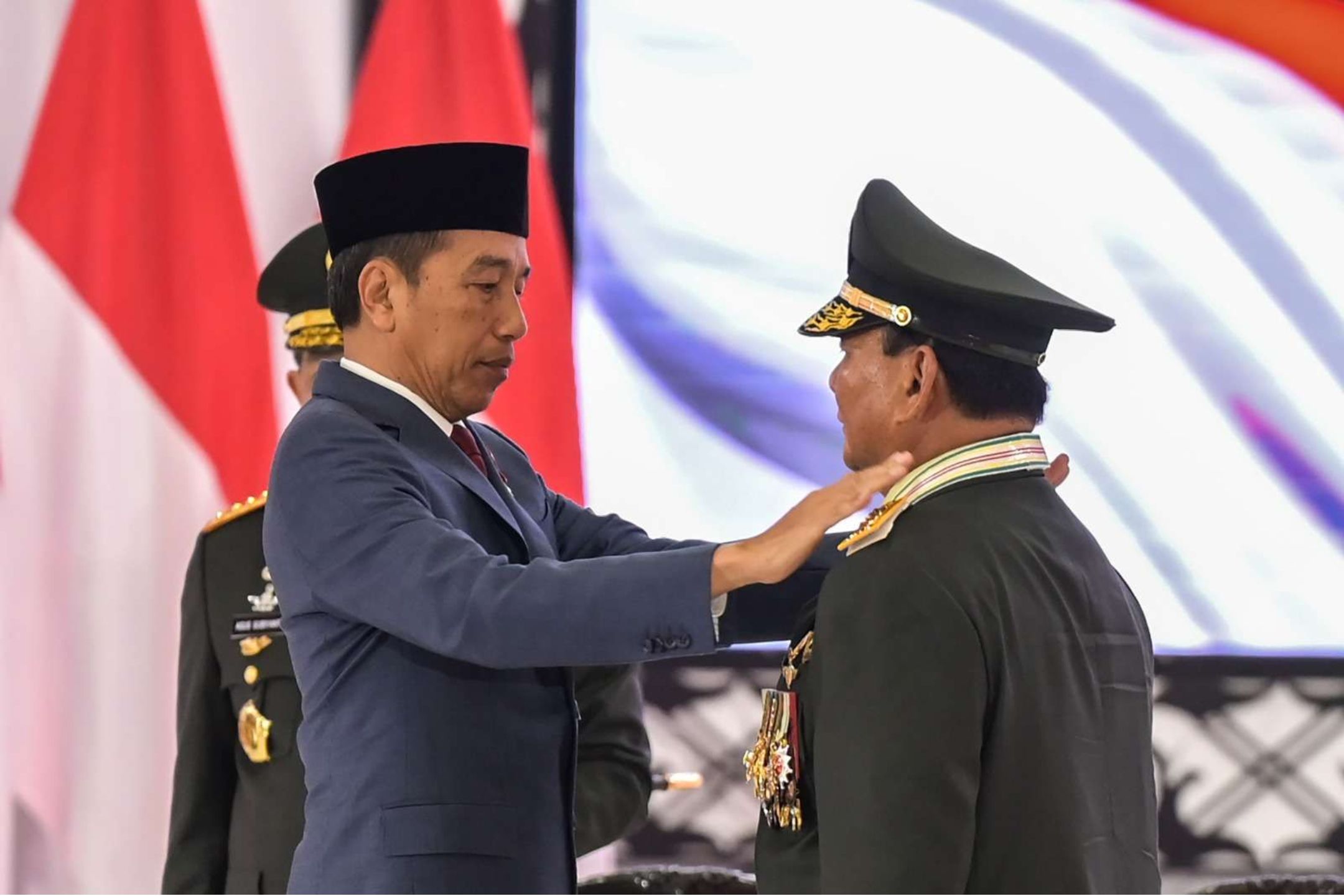 Mengenal Pangkat Jenderal Kehormatan yang Diberikan Jokowi kepada Prabowo