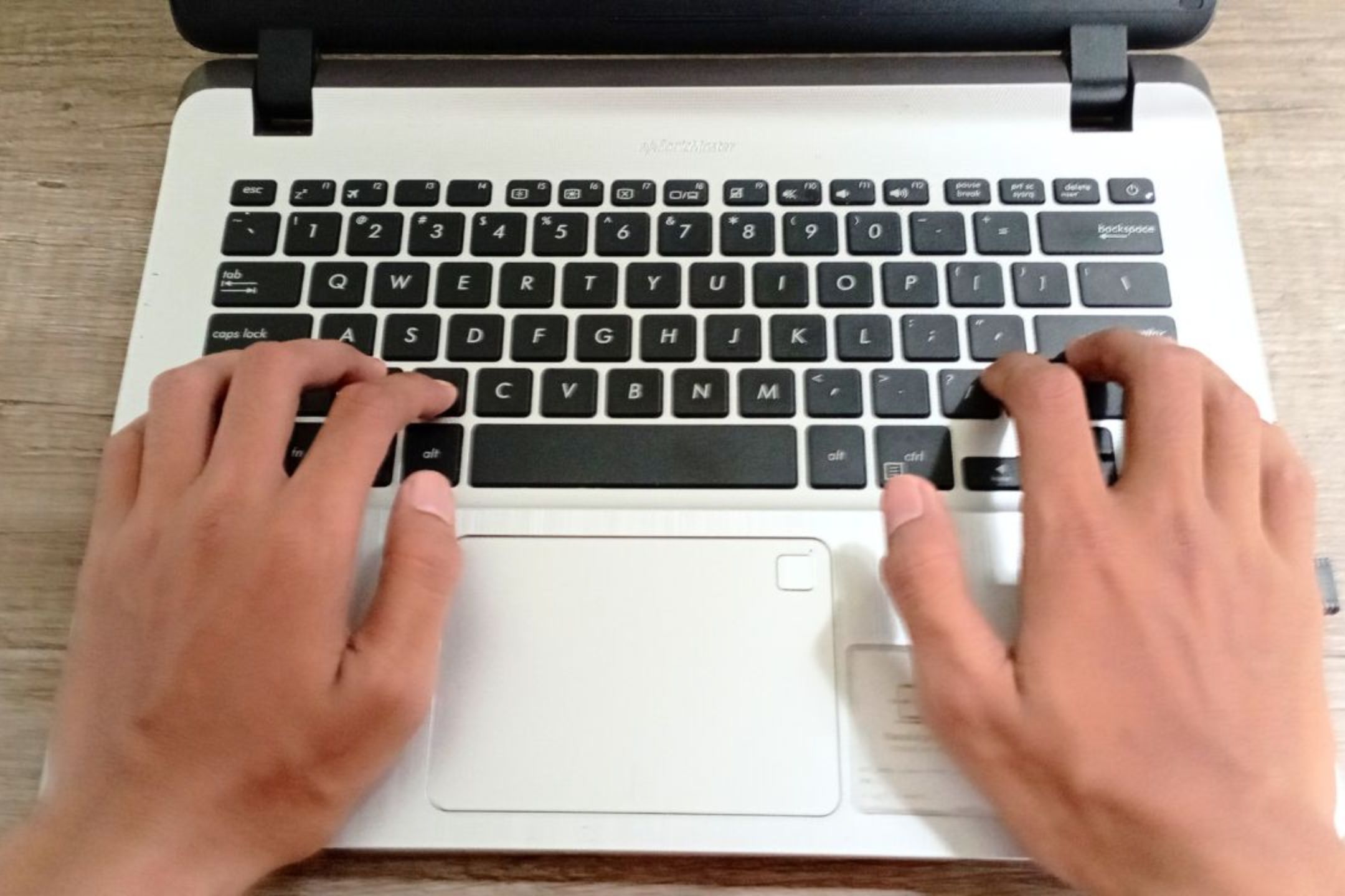 6 Cara Ampuh Melindungi Laptop dari Serangan Virus