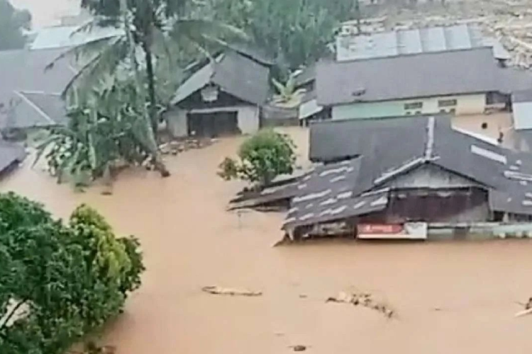 Tragedi Longsor Banjir di Sibolga: 5 Orang Meninggal Dunia, 4 Orang Hilang