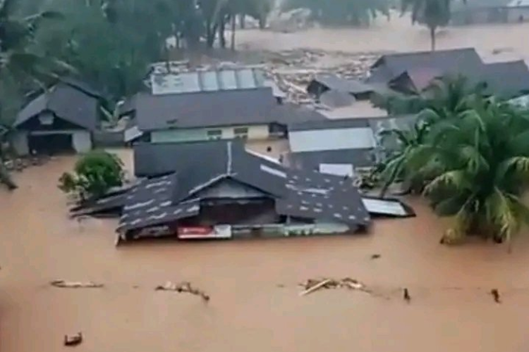 Data Terbaru Banjir Sumut: 34 Orang Meninggal, 52 Warga Hilang